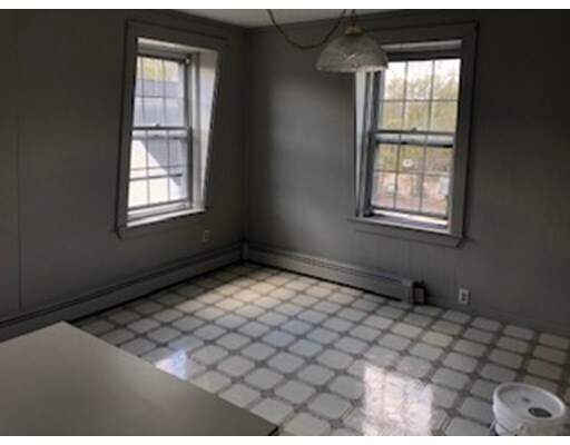 Building Photo - 144 Linwood Ave