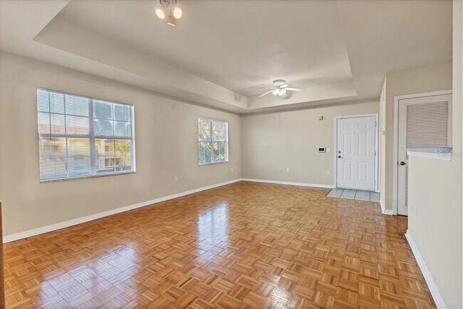 Building Photo - 1130 Villagio Cir