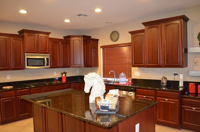 Building Photo - Fully Furnished