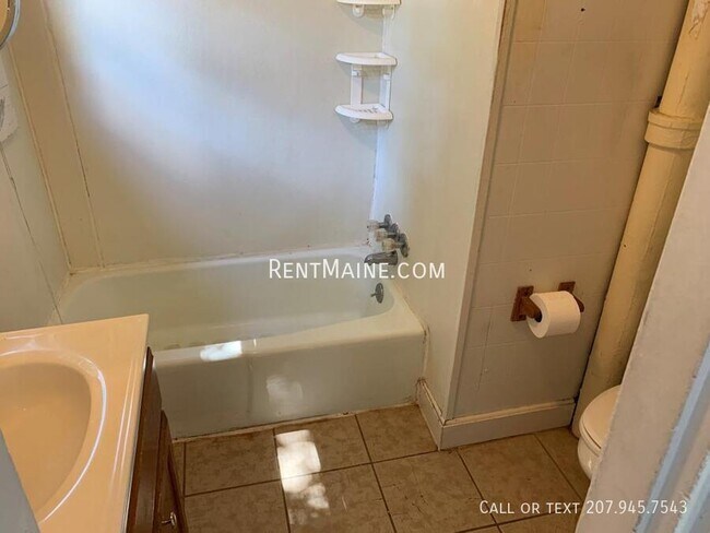 Building Photo - 29 Holyoke St