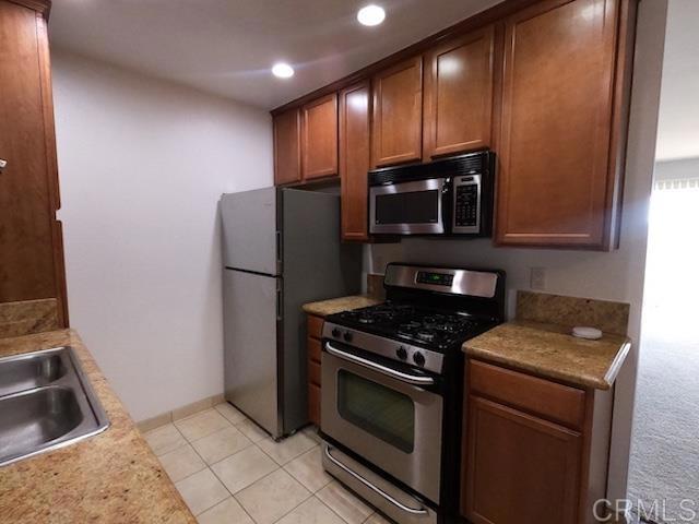 Building Photo - 715 Paso de Luz