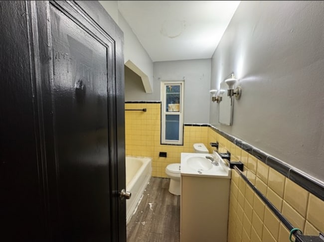 Building Photo - 15375 Prevost St