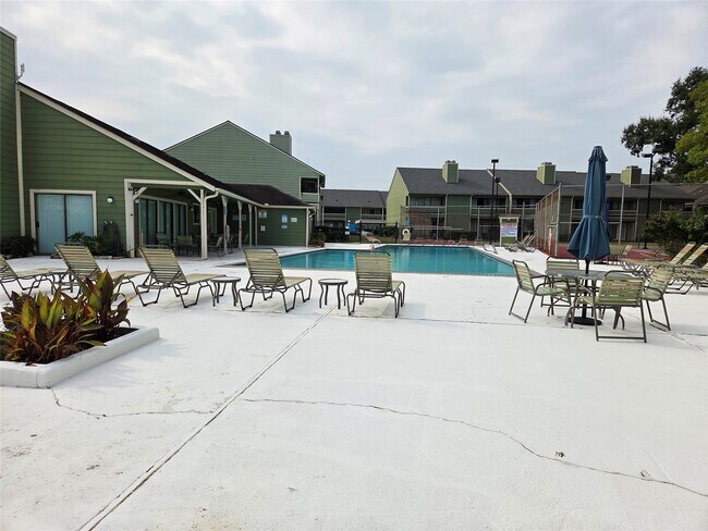 Building Photo - 14777 Wunderlich Dr