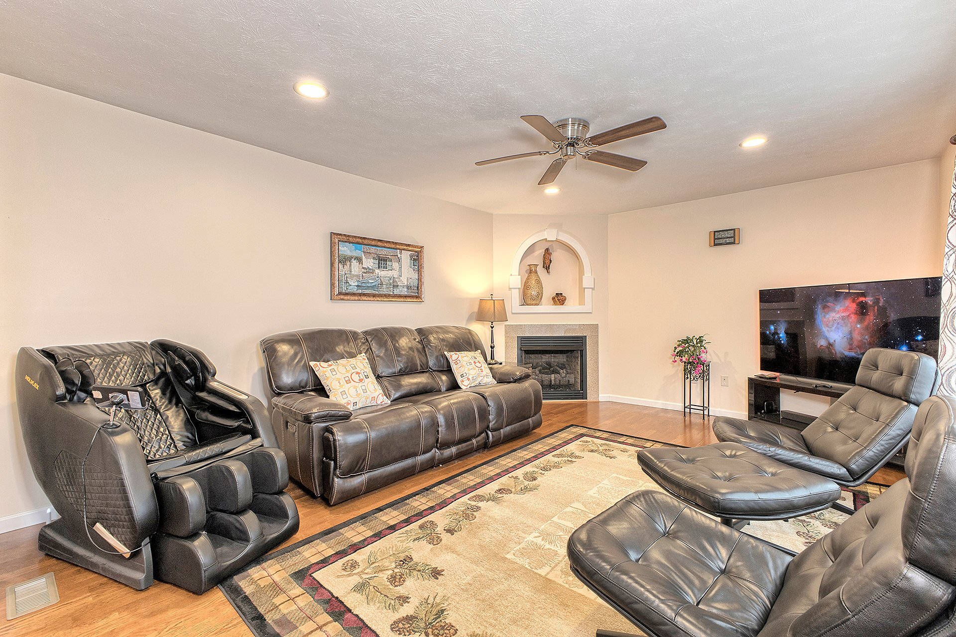 Building Photo - 304 Chanticleer Cir