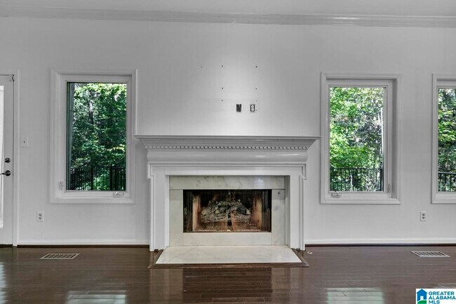 Building Photo - 25 The Falls Dr