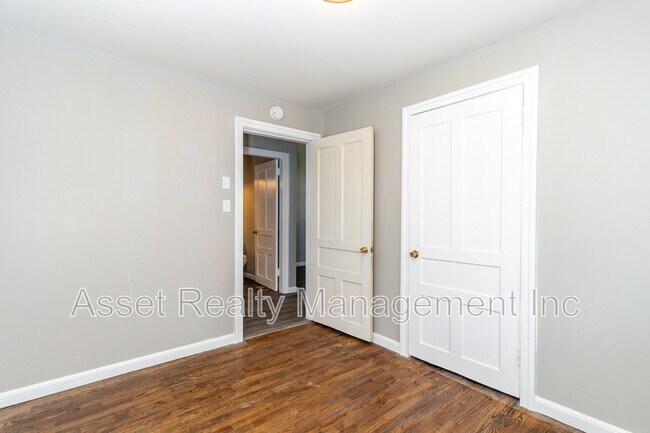 Building Photo - 4802 Inskip Rd