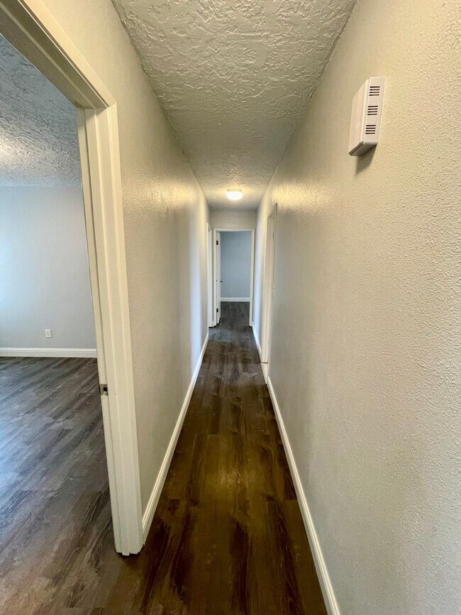 Building Photo - 1201-1203 Zeta Ct