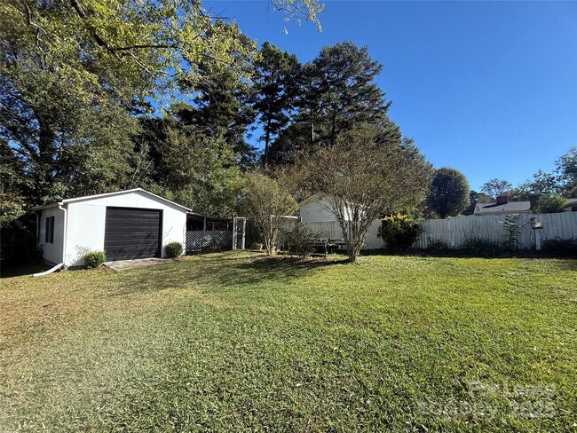 Building Photo - 1632 Kimberly Dr