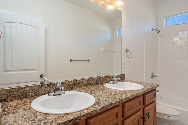 Building Photo - 113 Perimeter Pl