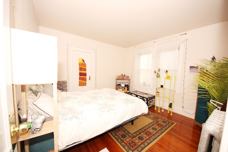 Building Photo - 29 Justin Rd