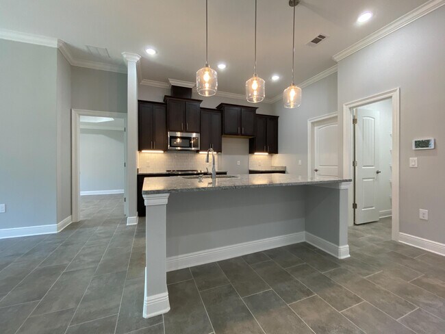 Building Photo - 2789 Riverside Landing Dr