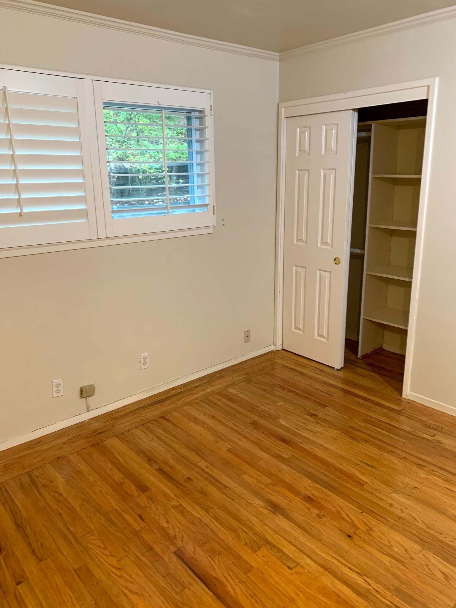 Bedroom #2 with built-in closet shelves - 111 Sequoia Ave