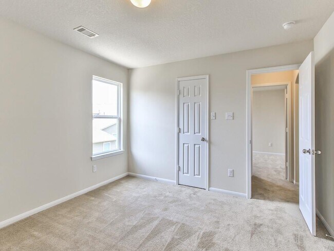 Building Photo - 4210 Echo Clearing Ct