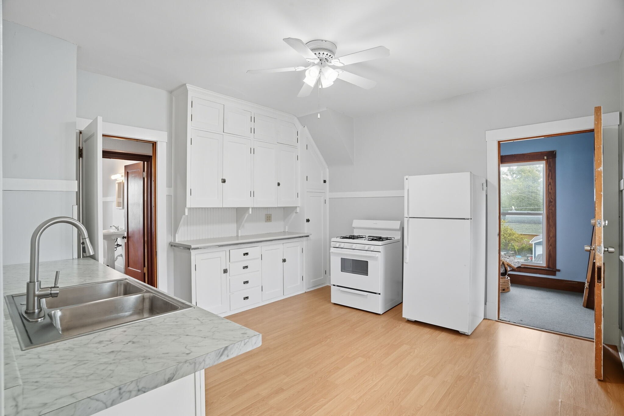 Building Photo - 1719 N Marquette St