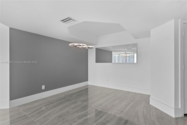 Building Photo - 21055 Yacht Club Dr
