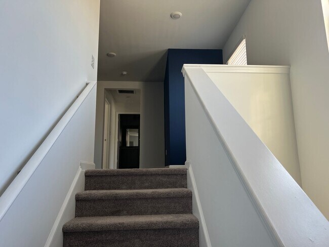 Building Photo - Four-Bedroom, Three-Bath, Unfurnished Hous...