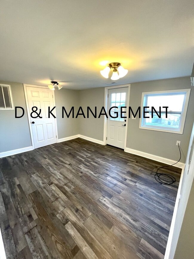 Building Photo - 3 Bedroom 2 bath home in Lenoir City