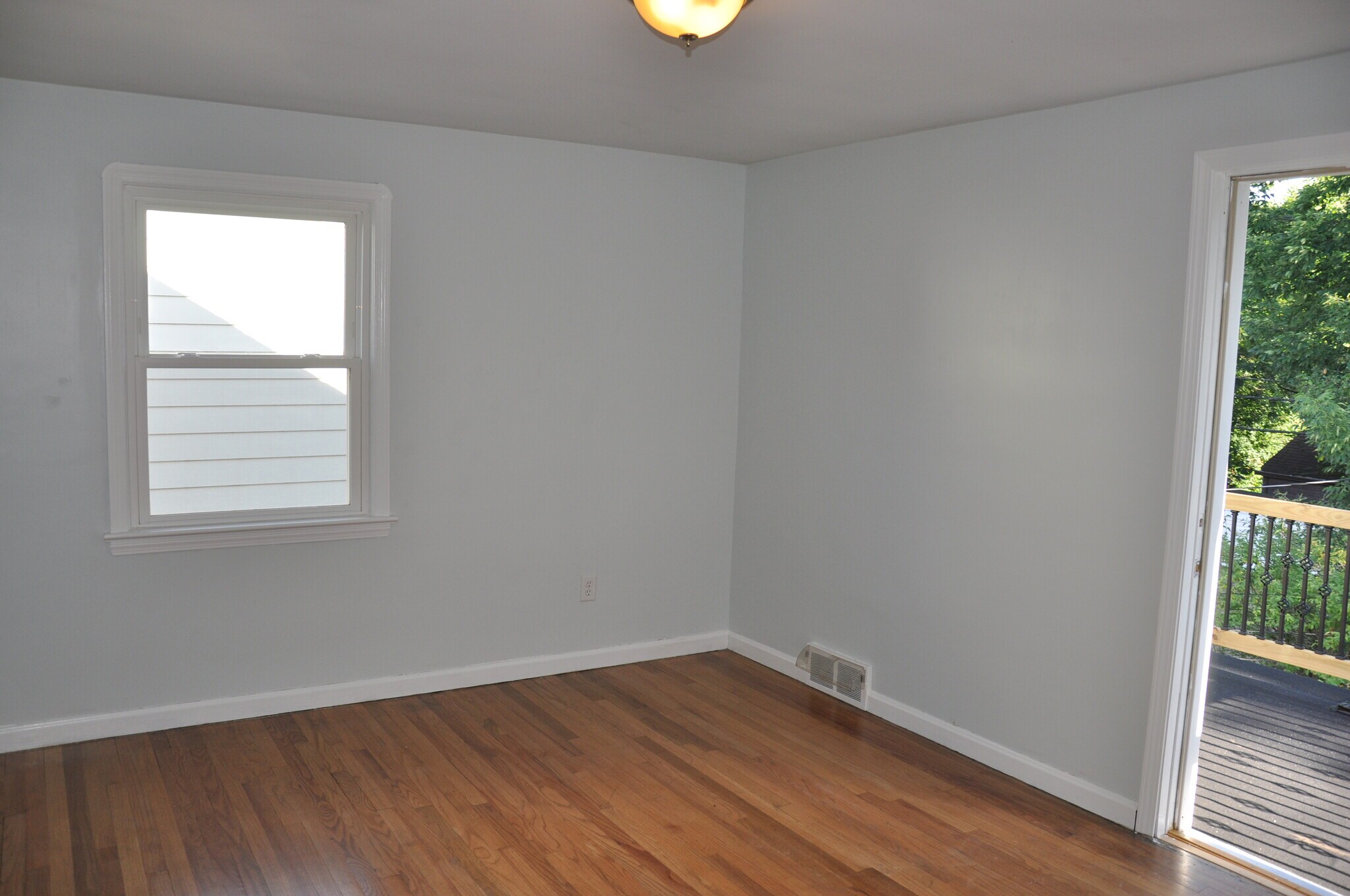 Building Photo - 4302 Silsby Rd