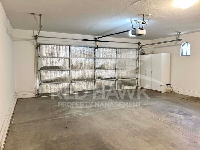 Building Photo - 4190 S Santa Rita Way