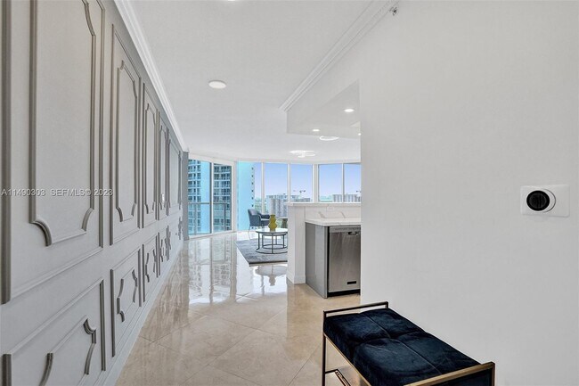 Building Photo - 16699 Collins Ave