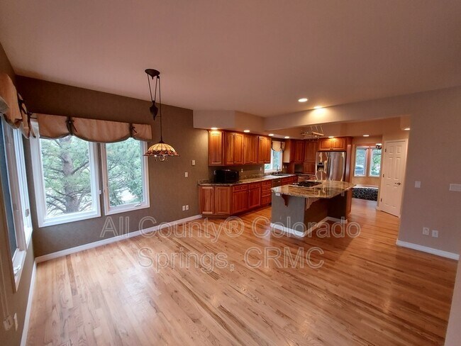 Building Photo - 5035 Langdale Way