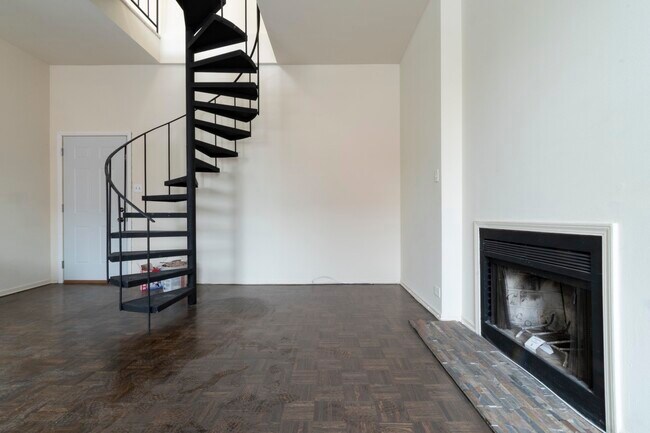 Building Photo - 3751 N Halsted St