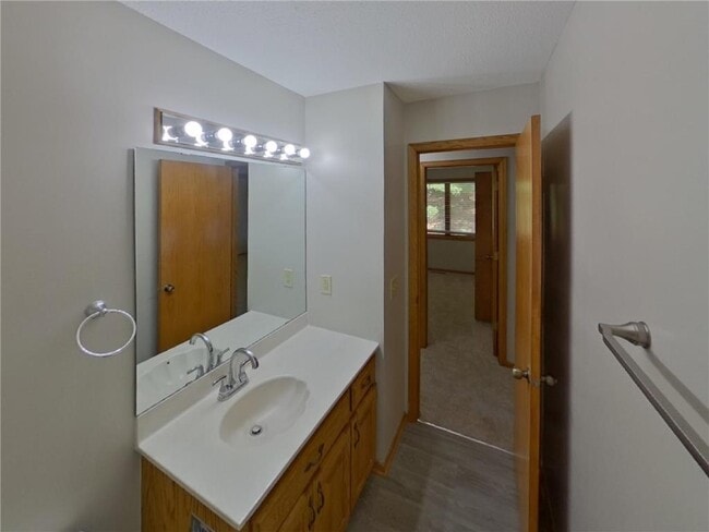Building Photo - 1579 Ashbury Ct