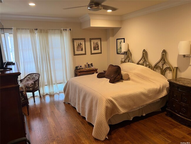 Building Photo - 260 Central Ave