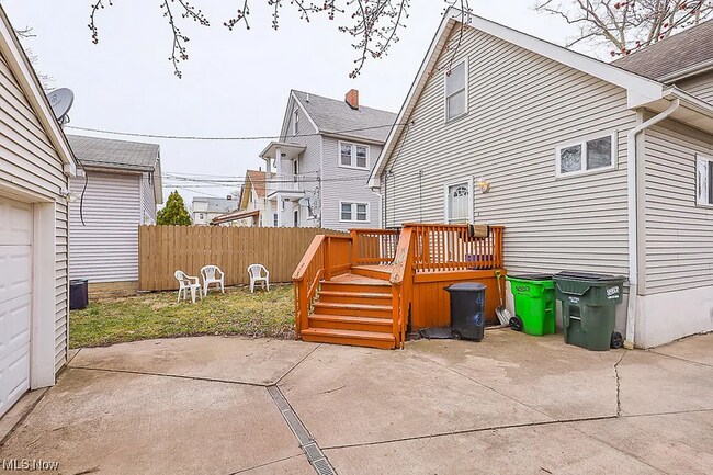Building Photo - 4684 E 85th St