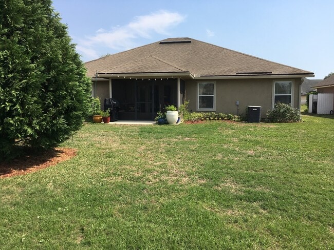 Building Photo - 32408 Grand Parke Blvd