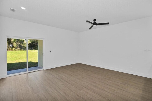 Building Photo - 13527 SW 100th Ln