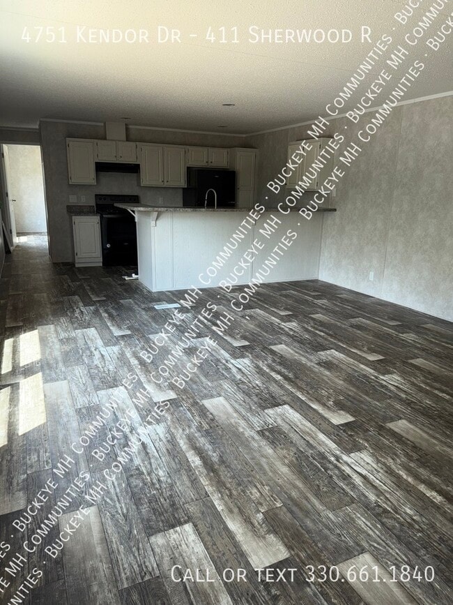 Building Photo - 4751 Kendor Dr