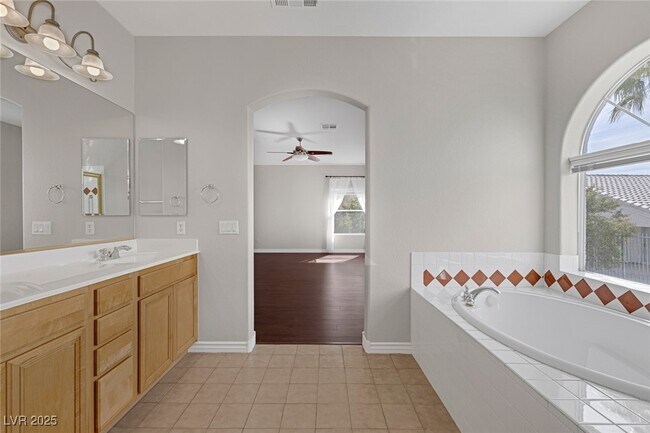 Building Photo - 2405 Esteem Ridge Dr