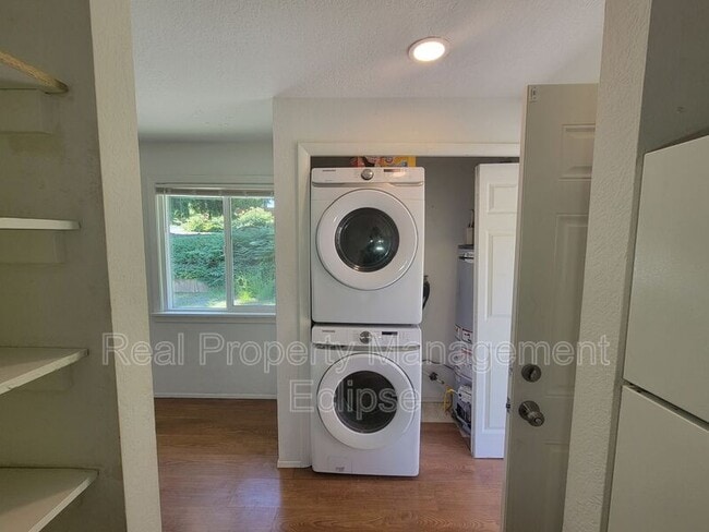 Building Photo - 9222 NE 180th St