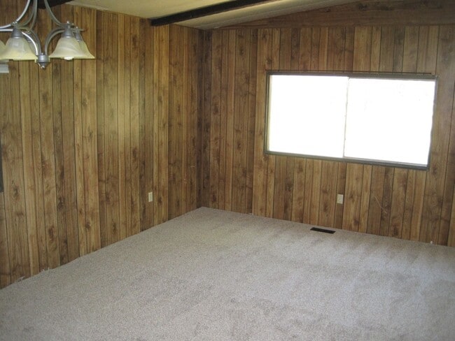 Building Photo - 109