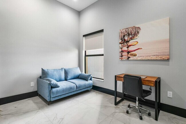 Building Photo - 13480 U.S. Rte 1