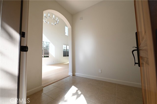 Building Photo - 105 Holly Springs