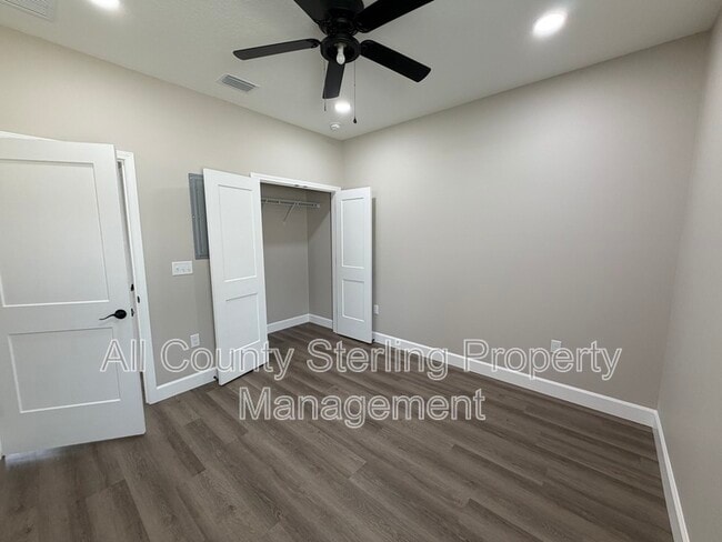 Building Photo - 1418 SE Magnolia Loop