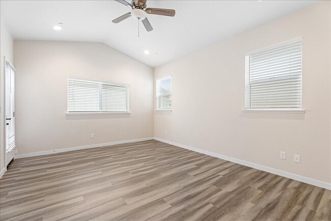 Building Photo - 6200 Fowler Ave