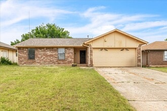 Building Photo - 10412 Koch Dr