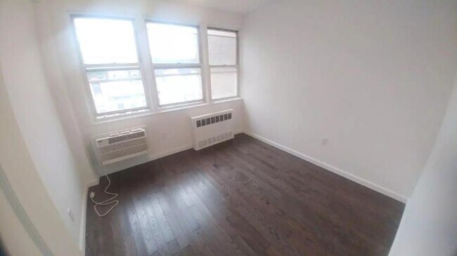 Building Photo - 2 bedroom in New York NY 10013