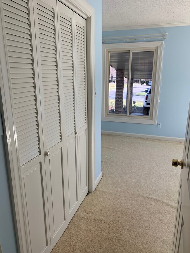 Building Photo - 132 Spyglass Dr