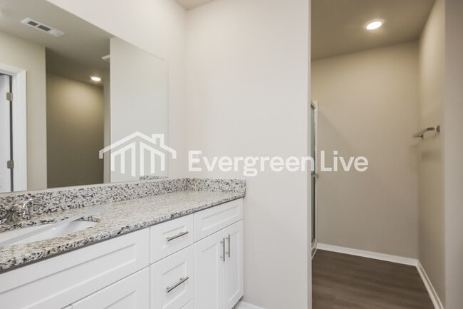 Building Photo - 2575 E Meramec St