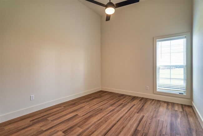 Building Photo - 108 Quarry Rd