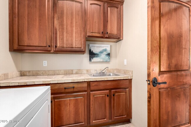 Building Photo - 2506 S 186th Dr