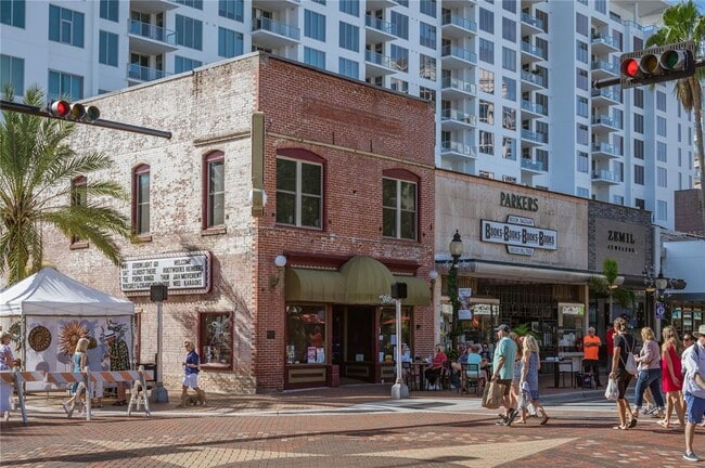 Building Photo - 1631 Bonita Ln