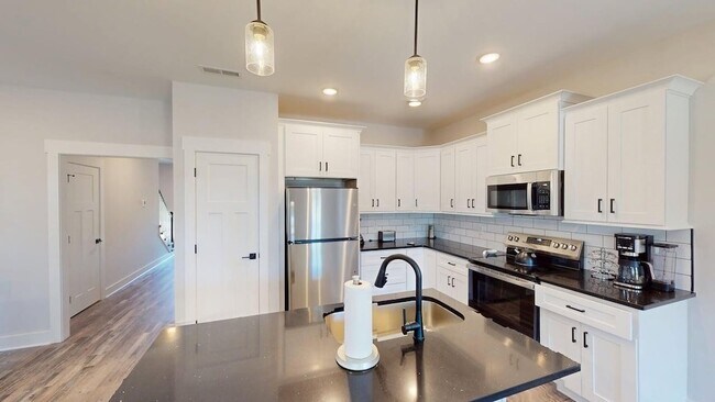 Building Photo - 2315 Gold Valley Dr