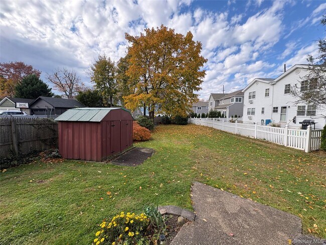 Building Photo - 3 Brookwood St