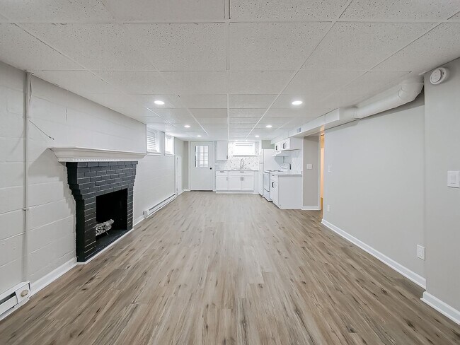 Building Photo - 3170 Dixie Hwy