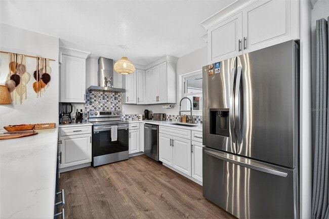 Building Photo - 1760 75th Ave N